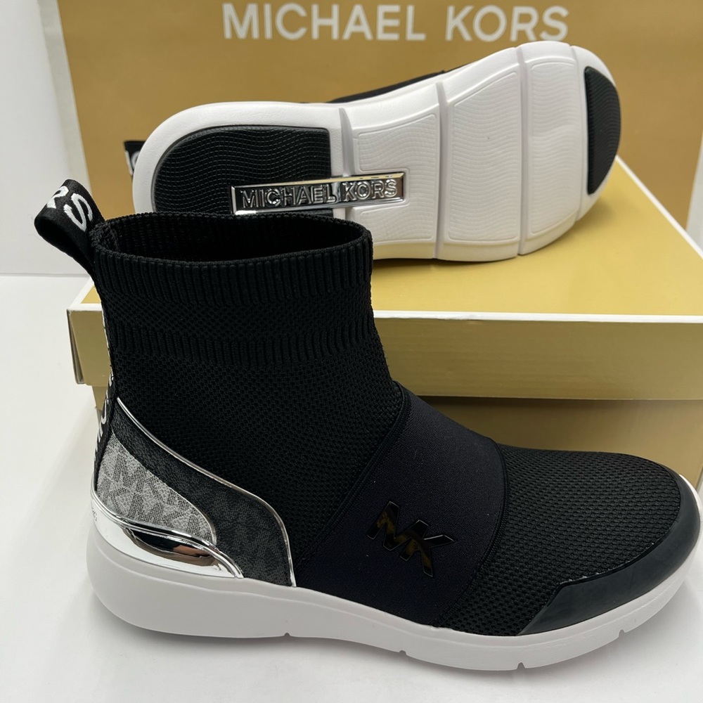 🖤❤️ Michael Kors 🖤❤️ Sterling bootie Boots - Picture 6 of 9